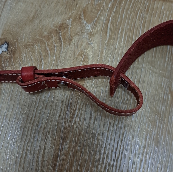 Red leather belt - Picture 4 of 4